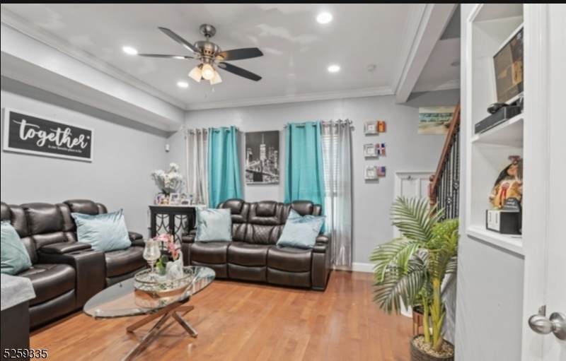 7 Martin St - Photo 1