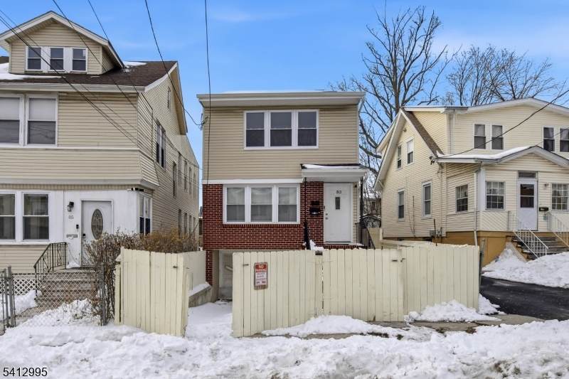 83 Sheridan - Photo 1