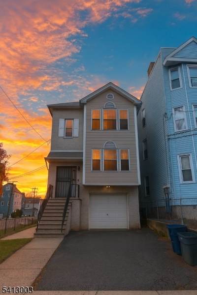 156 Ridgewood Ave - Photo 1