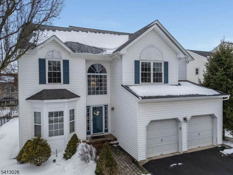 11 Elmara Dr - Photo 1