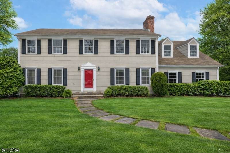 15 Alison Ct - Photo 1