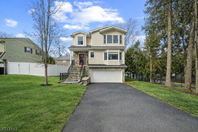 41 Ramsey Ave - Photo 1