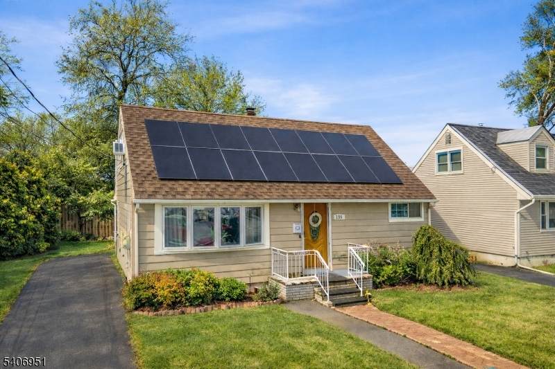 186 10Th Ave - Photo 1