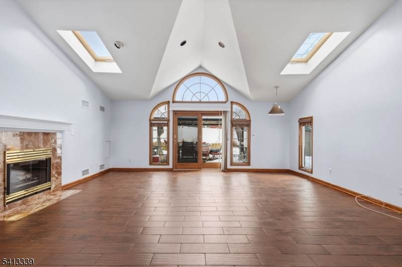 5 Ferndale Rd - Photo 1