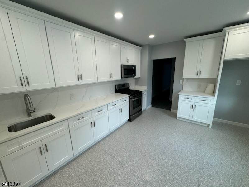 812 Bayway Ave - Photo 1