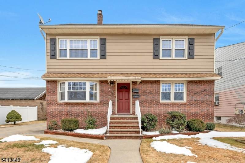 712 Meyer Ave - Photo 1