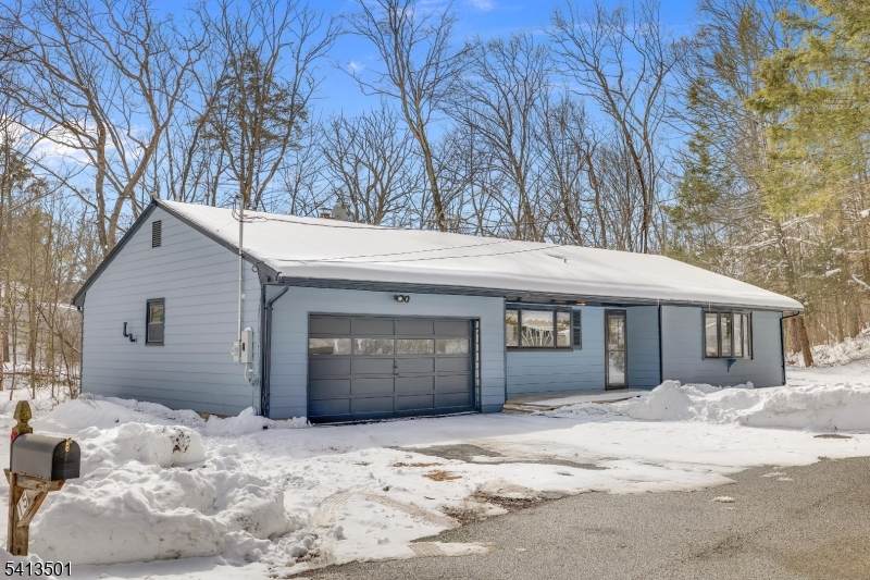 15 Winding Brook Way - Photo 1