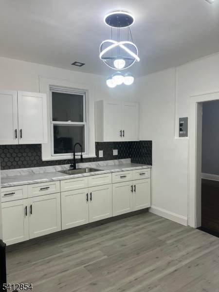 925 South St - Photo 1