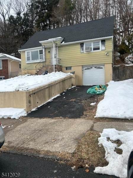 43 Dewey St - Photo 1