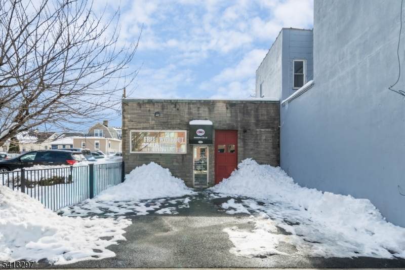 1729 Springfield Ave - Photo 1