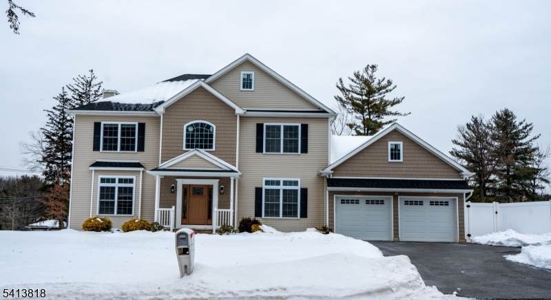 1 Reynolds Ave - Photo 1