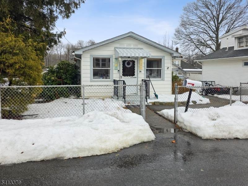 14 High St - Photo 1