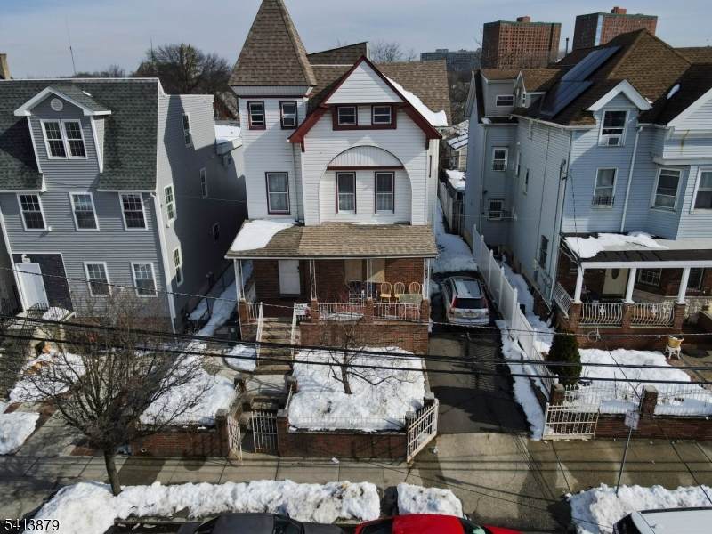 181 N 6th St - Photo 1