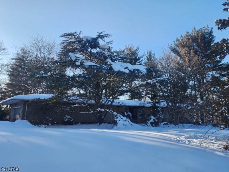 https://bt-photos.global.ssl.fastly.net/gsmls/orig_boomver_1_4011790-2.jpg