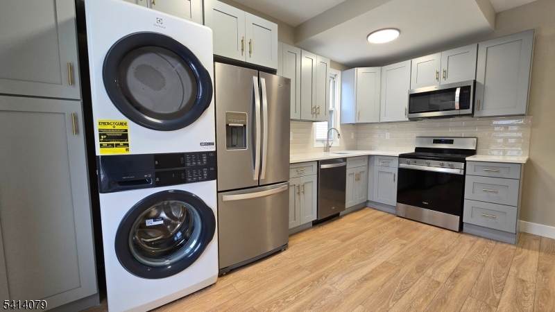 411 Lanza Ave - Photo 1