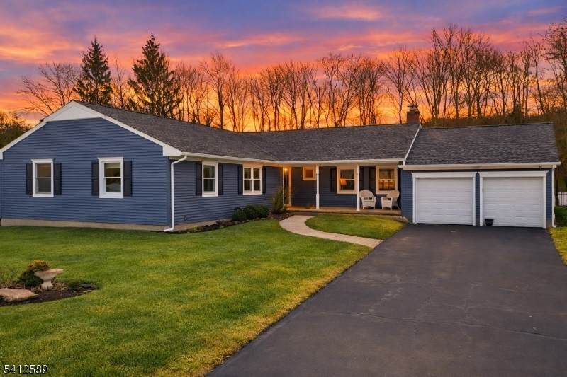 10 Bayberry Ln - Photo 1