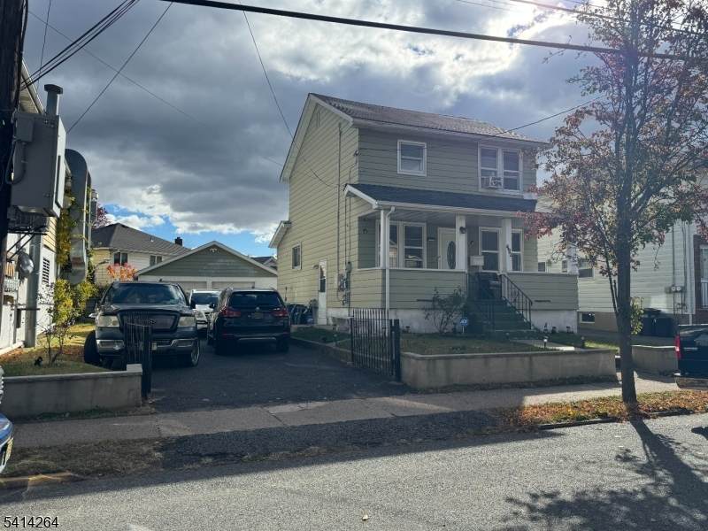 492 Westminster Pl - Photo 1