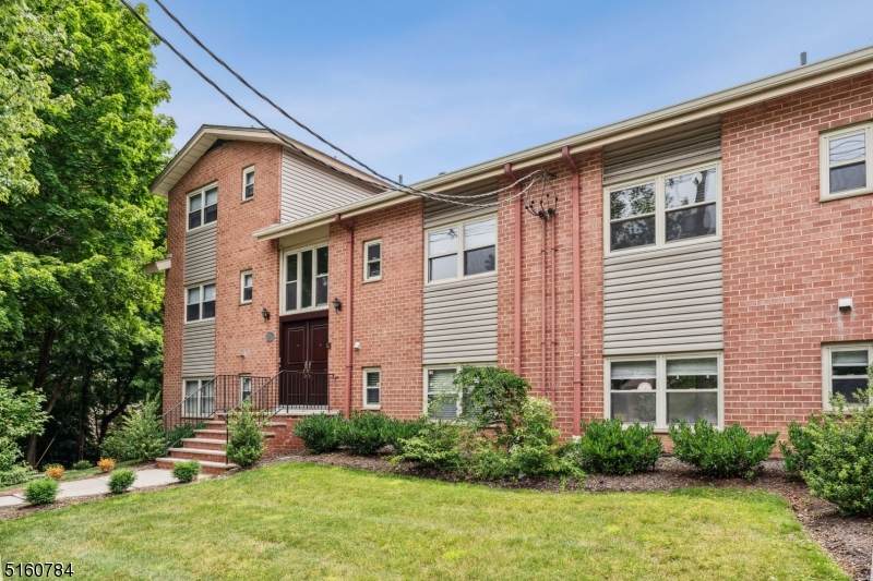 31 Upper Mountain Ave - Photo 1