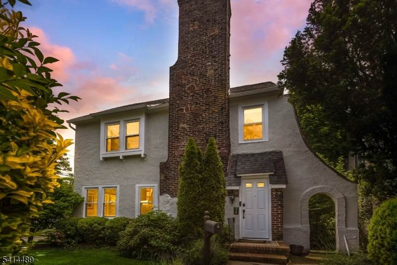 5 Canterbury Dr - Photo 1