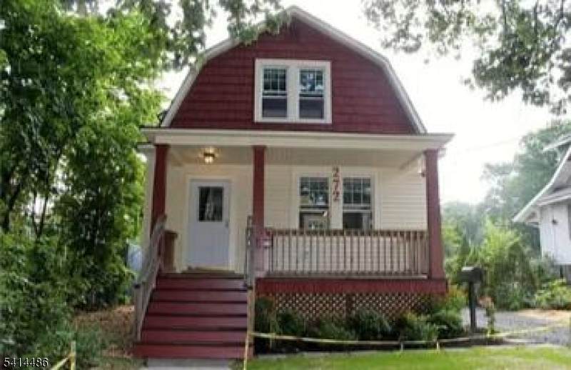 272 Lake Ave - Photo 1