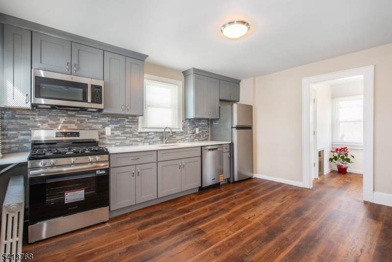 116 Eagle St - Photo 1