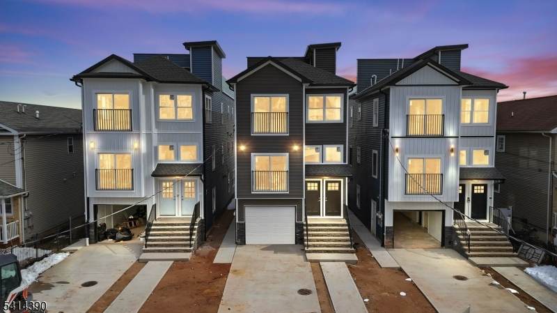 44 Milford Ave - Photo 1