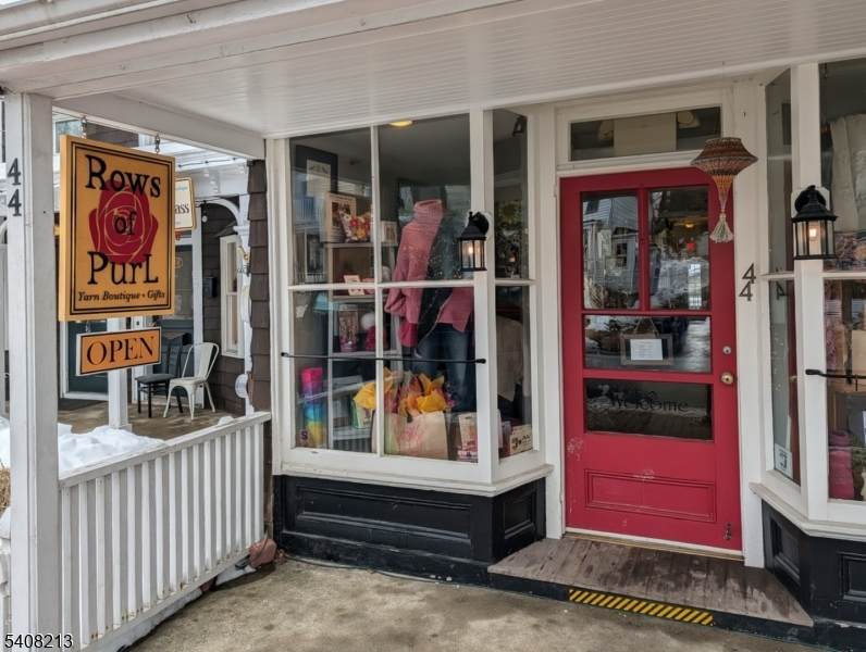44 Main St - Photo 1