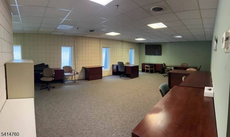 109 South Ave West - Photo 1