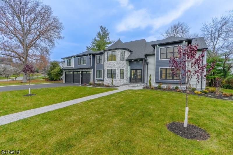 547 Highland Ave - Photo 1