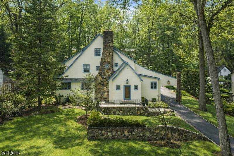 148 Highland Ave - Photo 1