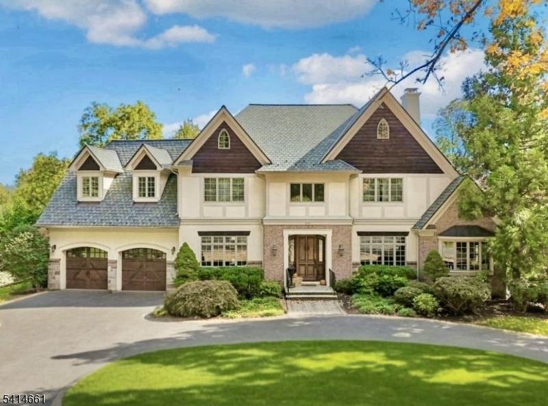 910 Highland Ave - Photo 1