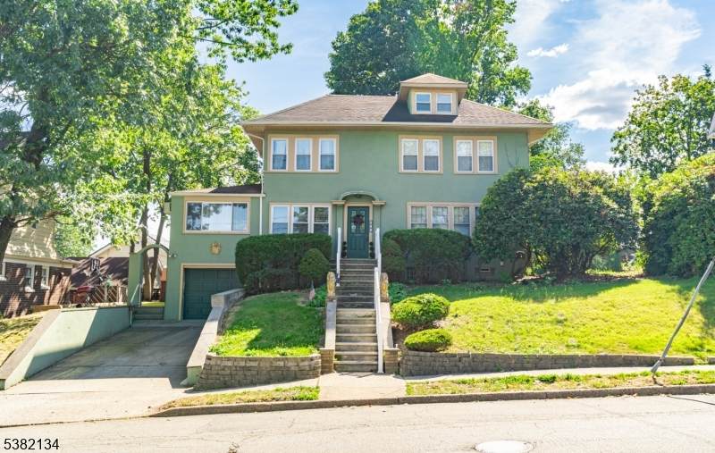 279 Joralemon St - Photo 1