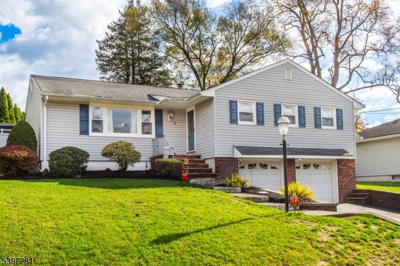 60 Craig Pl - Photo 1