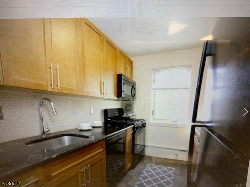 806 Morris Tpke - Photo 1