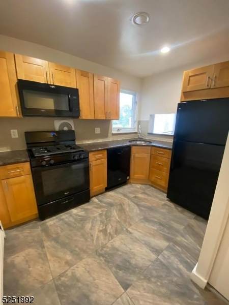 806 Morris Tpke - Photo 1