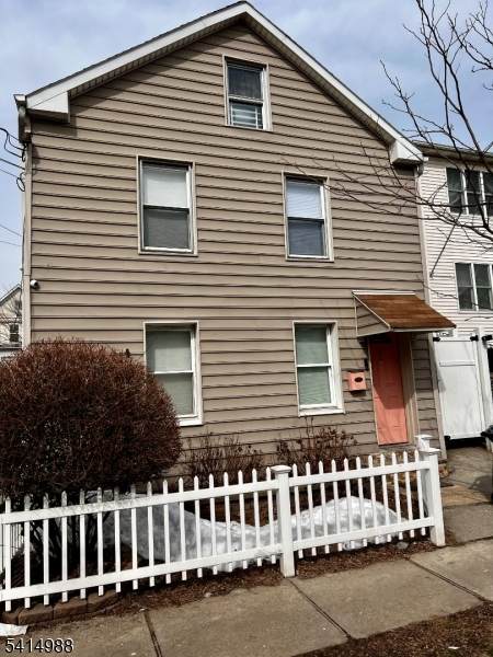 51 Delaware St - Photo 1