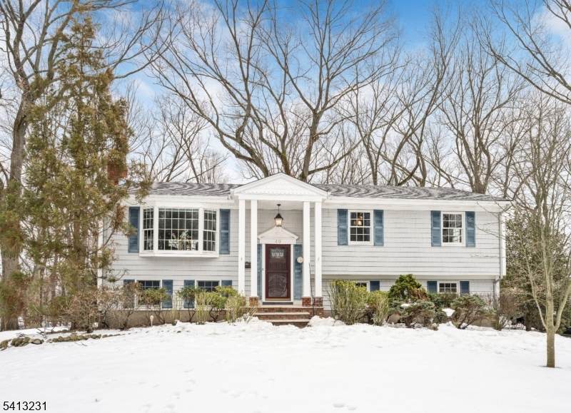 49 School St - Photo 1