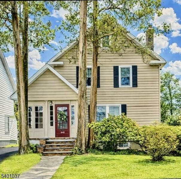 645 Roosevelt St - Photo 1
