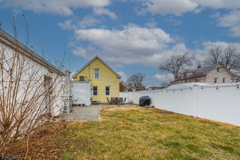 17 Dietrich St - Photo 1