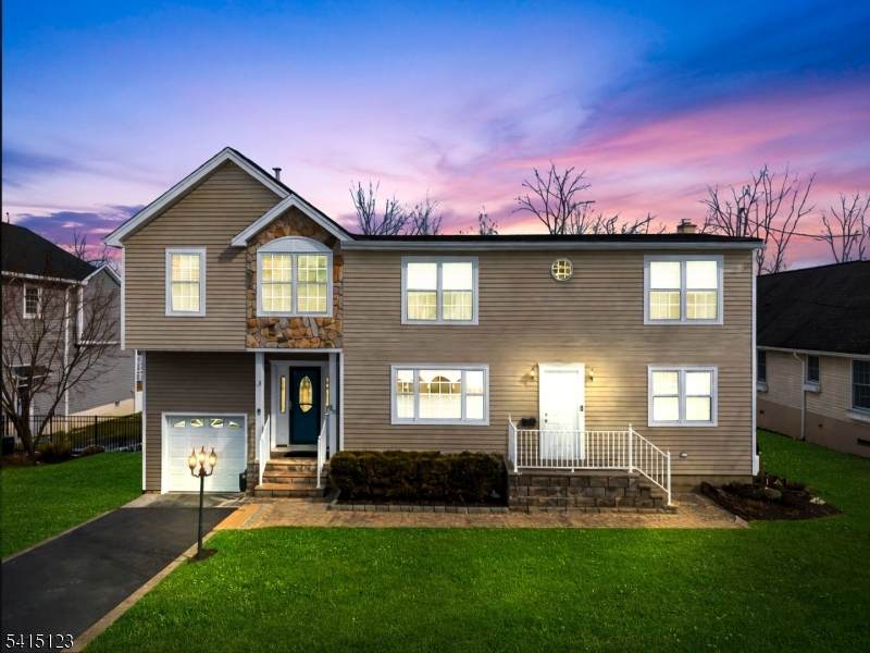 60 Belleview Ave - Photo 1