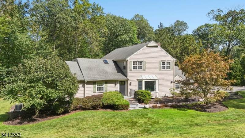 8 Oak Park Dr - Photo 1