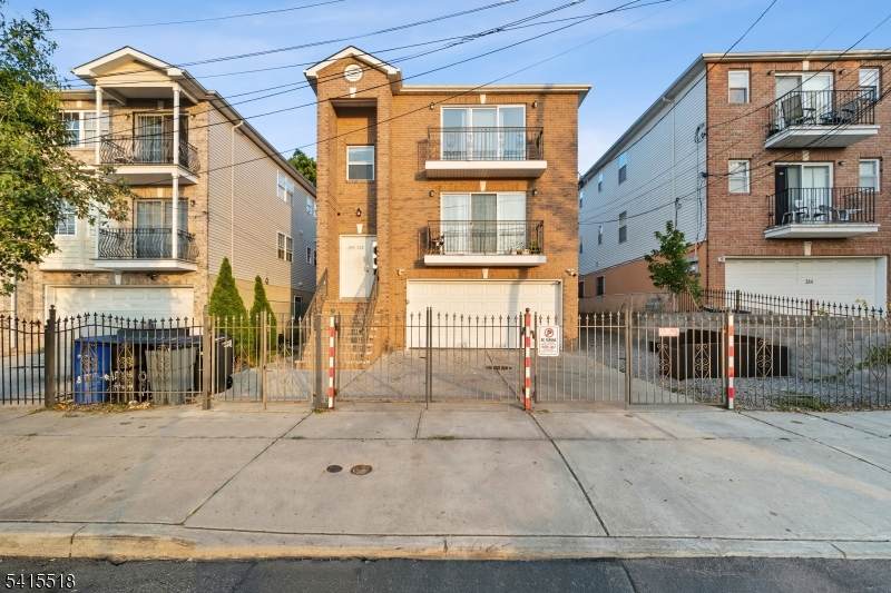 280 S 20Th St - Photo 1