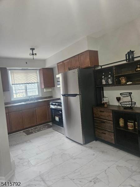 968 Mcbride Ave - Photo 1