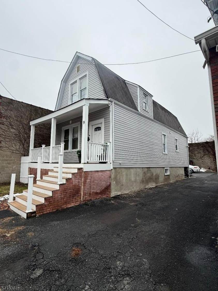 9 Berkshire Pl - Photo 1