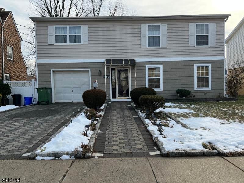 415 Wheatsheaf Rd - Photo 1