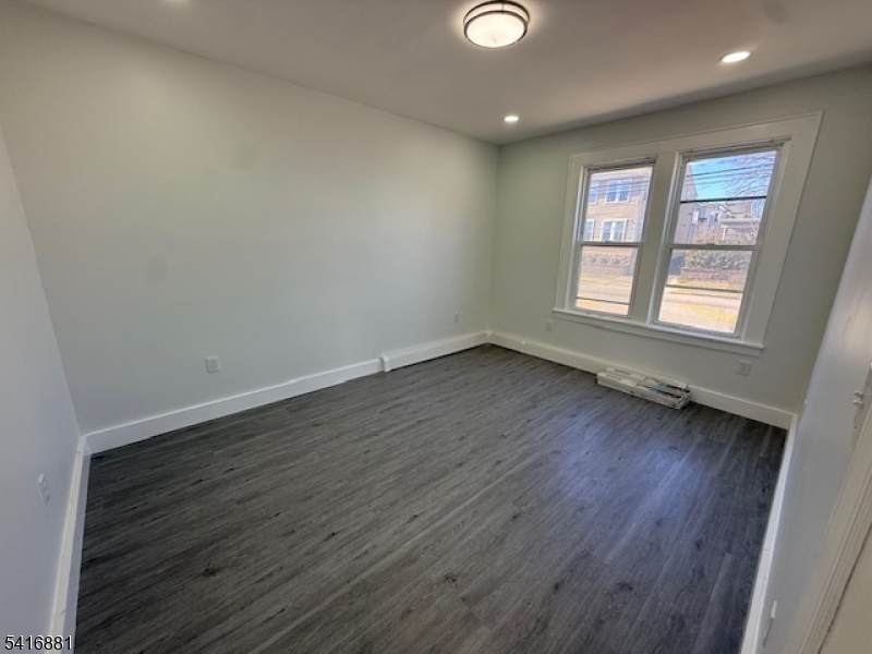 https://bt-photos.global.ssl.fastly.net/gsmls/orig_boomver_1_4014416-2.jpg