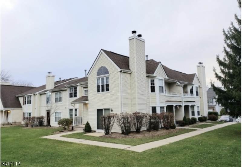 1404 Pinhorn Dr - Photo 1