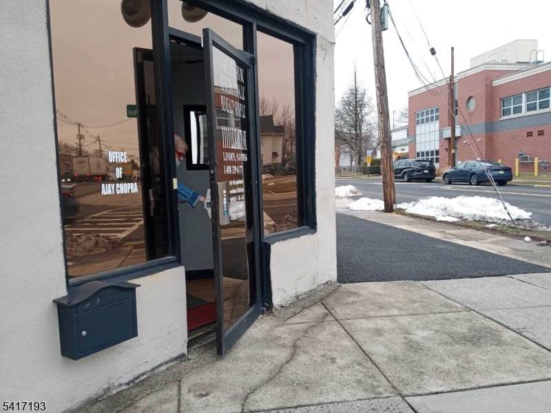 1111 E Elizabeth - Photo 1