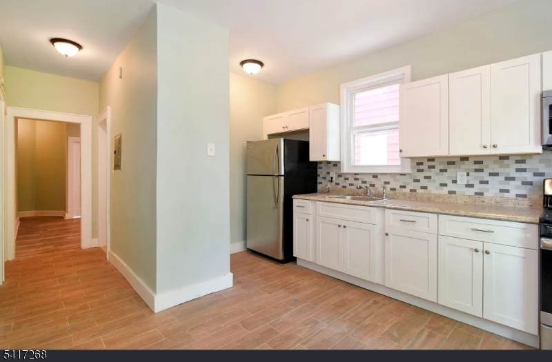 231 Wainwright St - Photo 1