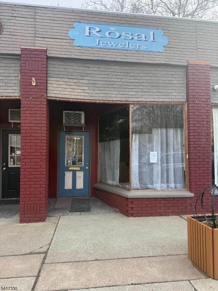 4 Market St - Photo 1